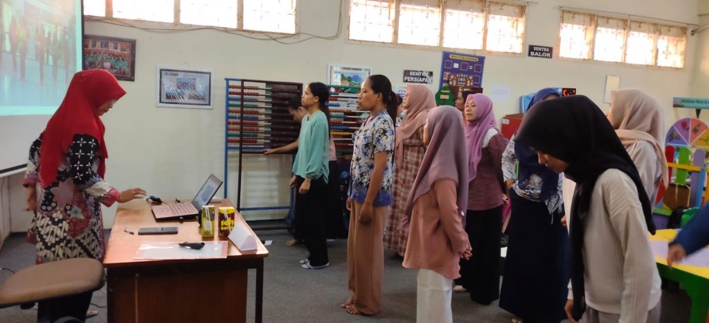 Jembatani Teori dan Realita Lapangan, Prodi PG-PAUD Unikama Hadirkan Kepala Sekolah TK ABA 8 Kepanjen dalam Kuliah Praktisi
