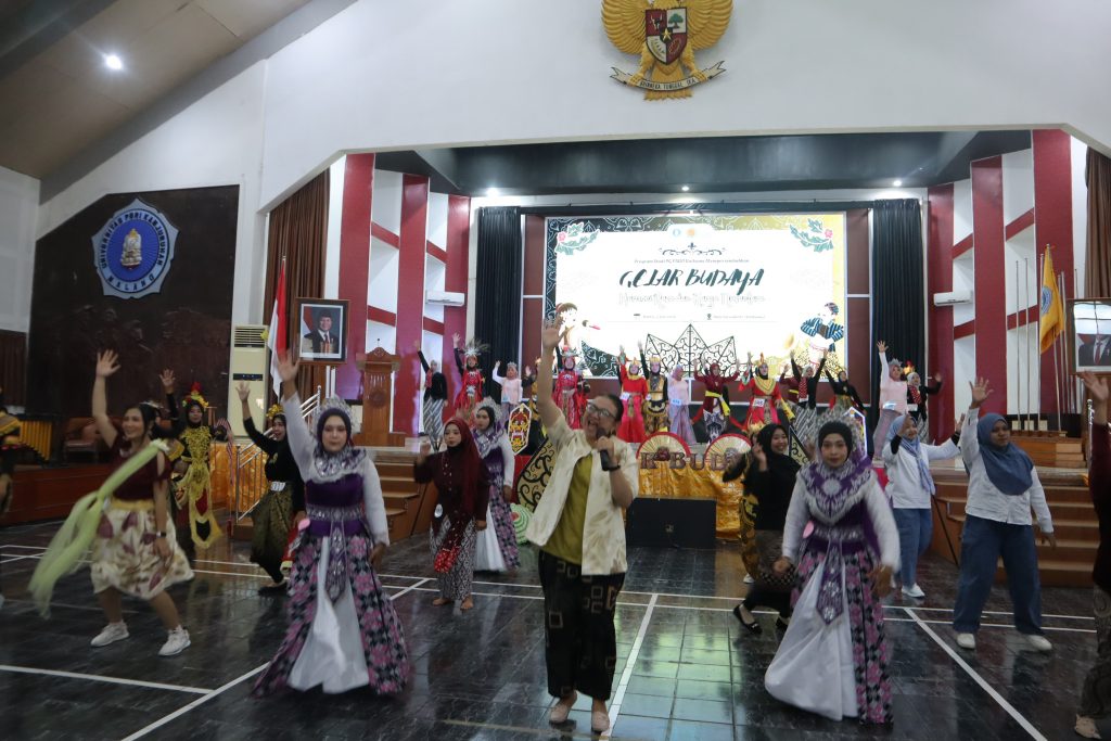 Mahasiswa PG-PAUD FIP UNIKAMA Buktikan Kreativitas Lewat Panggung UAS Harmoni Rasa dan Karya Nusantara